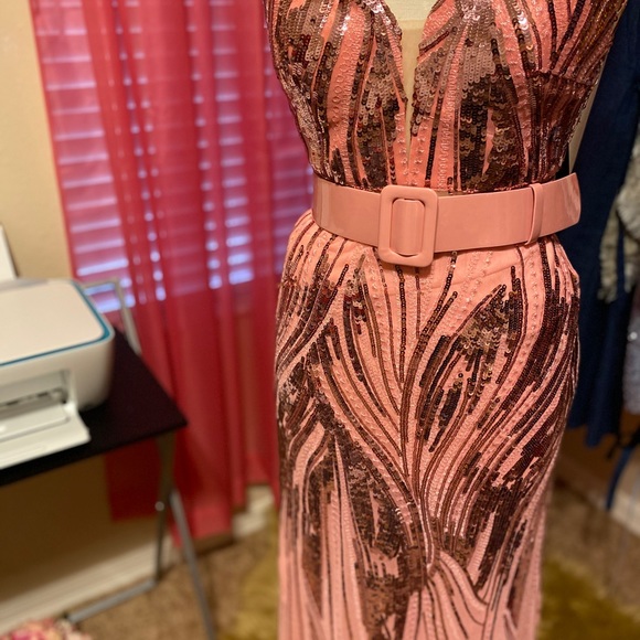 Formal beautiful Dres Dusty Rose - Picture 3 of 8